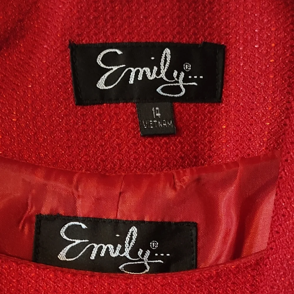 Red Women's Dress set - Picture 3 of 4